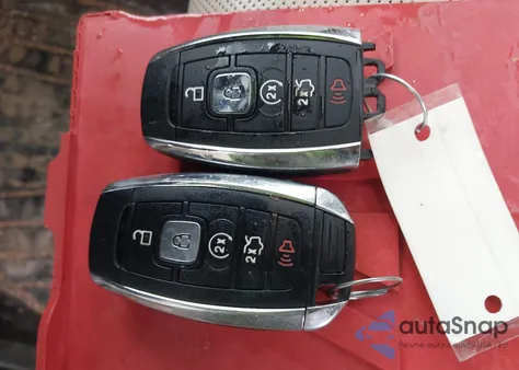 2018 Lincoln Mkx Reserve z USA, uszkodzony, nr VIN 2LMPJ8LRXJBL42348